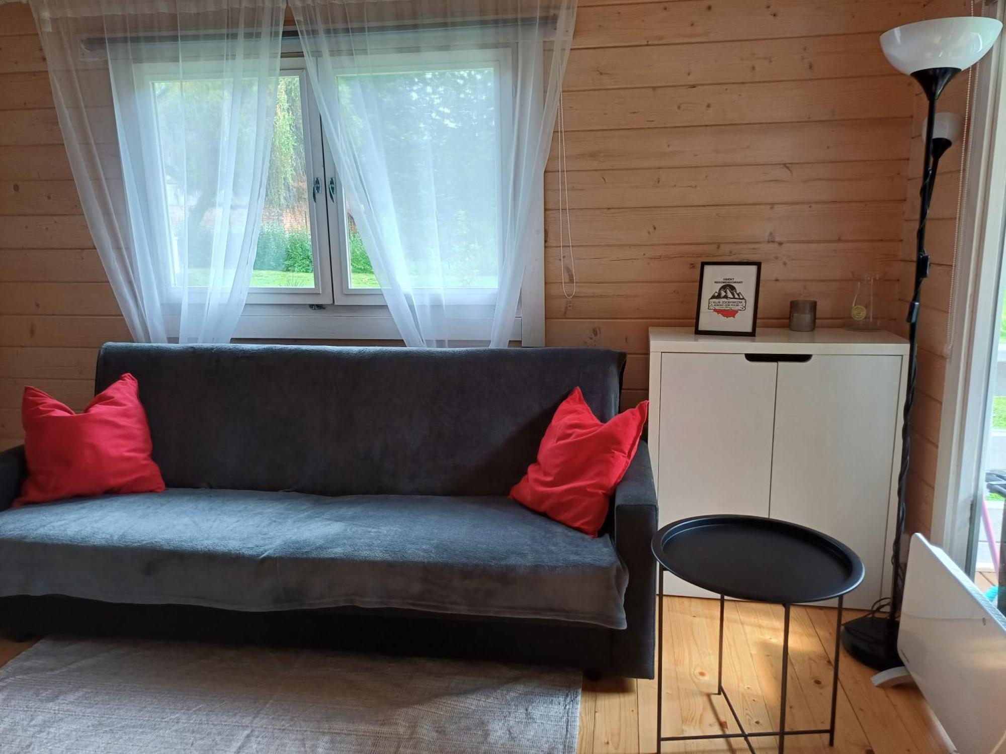 Domek Caloroczny Na Wylacznosc Niebieska Osada Nad Gorskim Potokiem Stary Waliszow 外观 照片